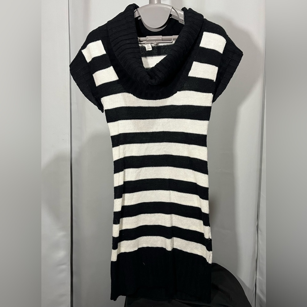 Junior’s Cowl Neck Sweater Dress/Tunic, S